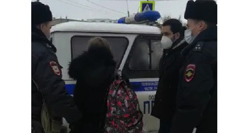 Задержание Евгения Кочегина. Скриншот видео предоставленного Федором Куницким