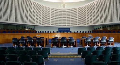 Зал заседаний ЕСПЧ. Фото CherryX https://ru.wikipedia.org/wiki/Европейский_суд_по_правам_человека