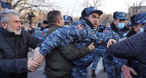 Акция протеста в Ереване. 9 марта 2021 г. Фото: REUTERS/Artem Mikryukov