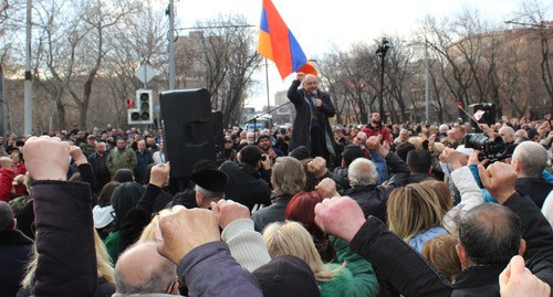 Митинг за отставку Пашиняна. Ереван, 10 марта 2021 г. Фото Тиграна Петросяна для "Кавказского узла"