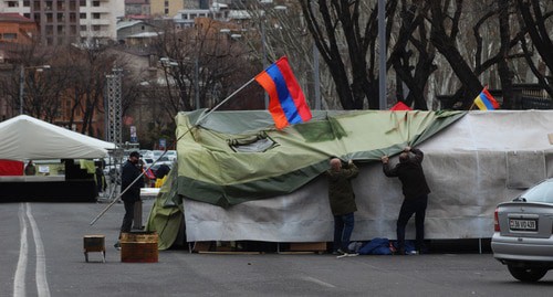 Палатка участников акции. Ереван, 12 марта 2021 г. Фото Тиграна Петросяна для "Кавказского узла"