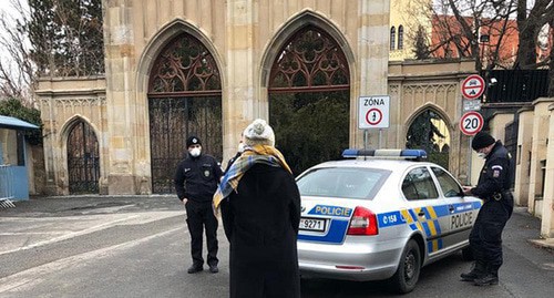 Пражская полиция помешала акции в поддержку ингушских активистов. Прага, 17 марта 2021 г. Фото предоставлено Изабеллой Евлоевой для "Кавказского узла"