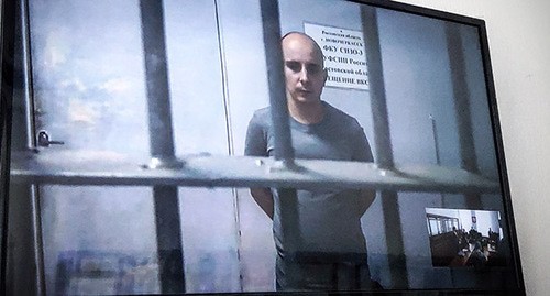 Кирилл Скрипин на экране видеосвязи. Фото Константина Волгина для "Кавказского узла"