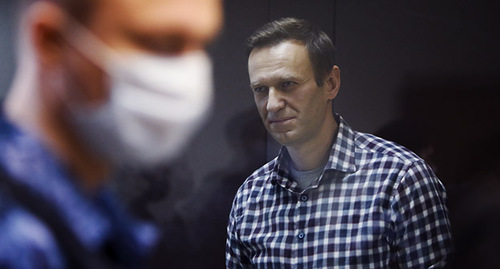 Алексей Навальный в зале суда. Февраль 2021 г. Фото: REUTERS/Maxim Shemetov
