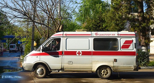 Машина скорой помощи. Фото Елены Синеок, Юга.ру