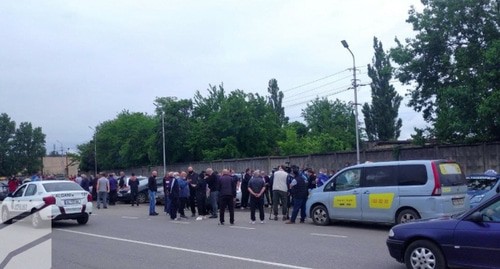 Акция протеста таксистов в Кутаиси. https://www.rustavi2.ge/ka/news/199939