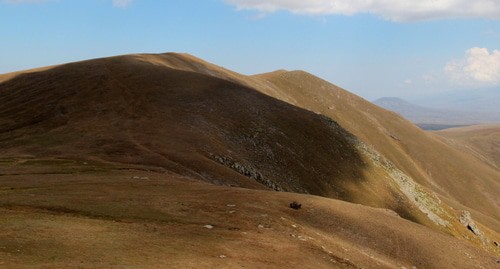 Высоты в Гегаркунинской области Армении. Фото: Inner999, https://commons.wikimedia.org/w/index.php?curid=74360713