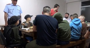 Дети в учебном центре МВД в Абхазии. Кадр видео Пресс-служба МВДРА https://www.youtube.com/watch?v=0SY2W8zfzeU