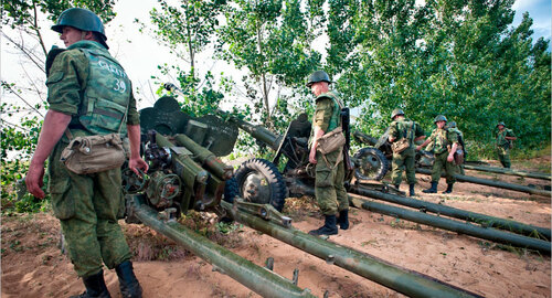Артиллеристы морской пехоты на учениях. Фото пресс-службы минобороны России