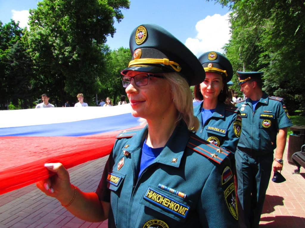 Участники флешмоба в Волгограде, 12 июня 2021 года. Фото Вячеслава Ященко для "Кавказского узла"