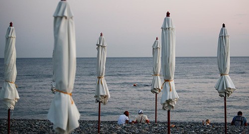Пляж в Сочи. Фото: REUTERS/Максим Шеметов