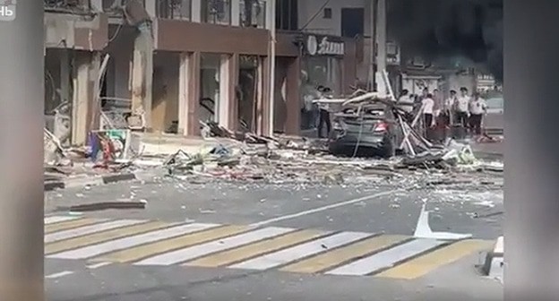 Последствия  взрыва газа в гостинице в Геленджике 13.07.2021. Кадр видео 
Новости Новороссийска https://www.youtube.com/watch?v=hQjAJseQ2UU&t=9s