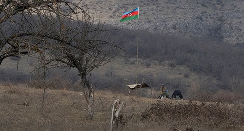 Азербайджанский военнослужащий на боевых позициях в Нагорном Карабахе. Январь 2021 г. Фото: REUTERS/Артем Микрюков
