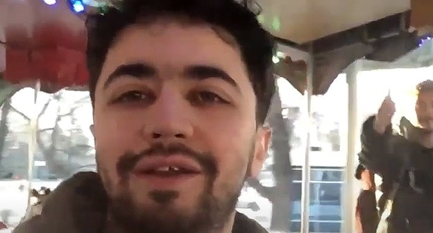 Идрак Мирзализаде. Кадр видео 
Kate Rade https://www.youtube.com/watch?app=desktop&v=u4HM8uGxFsY 