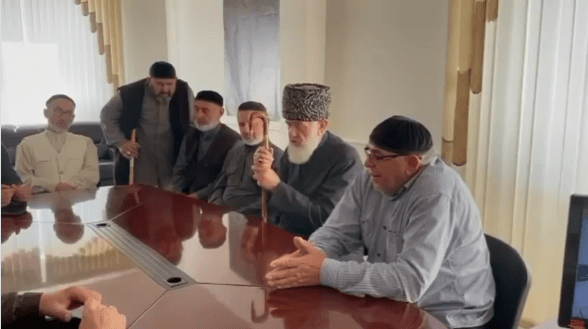 Скриншот видео с опровержением жалобы на отсутствие воды в селе Алхазурово. Публикация от 5 сентября 2021 года. https://www.instagram.com/p/CTc2bUTK8Pw/