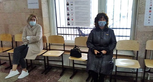 На избирательном участке в Нальчике. 17 сентября 2021 г. Фото Людмилы Маратовой для "Кавказского узла"