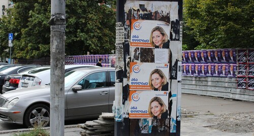 Плакаты кандидата в мэры Тбилиси, лидера оппозиционной партии "Для народа" Анны Долидзе. Фото Инны Кукуджановой для "Кавказского узла"