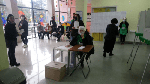 Один из избирательных участков в Тбилиси. 2 октября 2021 года. Фото Беслана Кмузова для "Кавказского узла"