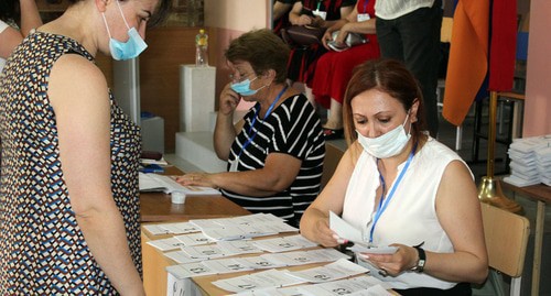 Голосование на выборах в Армении. Фото Армине Мартиросян для "Кавказского узла"