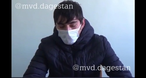 Задержанный 18-летний студент дает показания, стопкадр видео страницы в соцсети Instagram МВД по Дагестану https://www.instagram.com/p/CVVesLuAYkd/