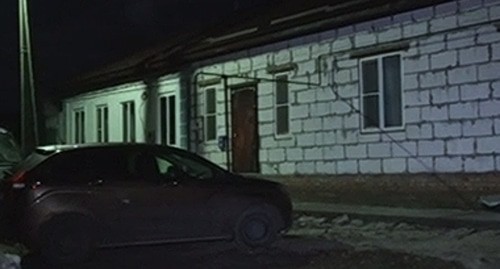 Дом пострадавшей семьи  в станице Бессергеневской Ростовской области. Кадр видео https://www.5-tv.ru/