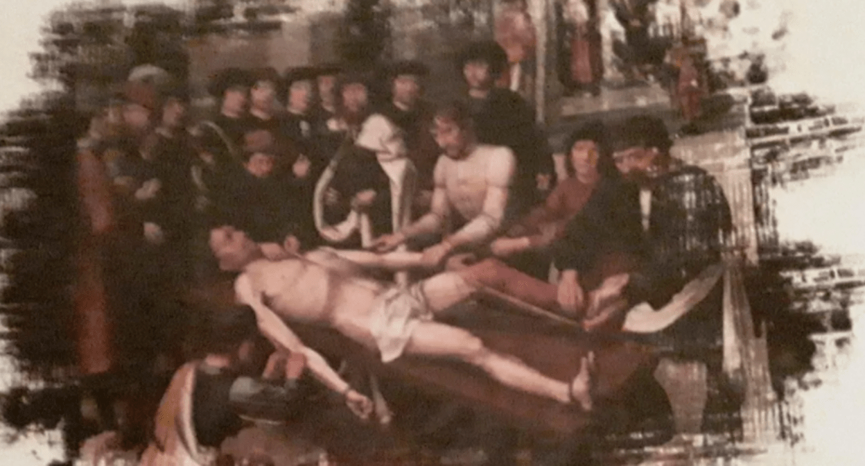 Скриншот фотографии конверта с картиной "Сдирание кожи с продажного судьи", опубликованного в Facebook Яны Антоновой 26.11.21, https://usnd.to/IlgU
