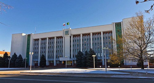 Парламент Адыгеи. Фото: Dima Ostrovsky https://ru.wikipedia.org/
