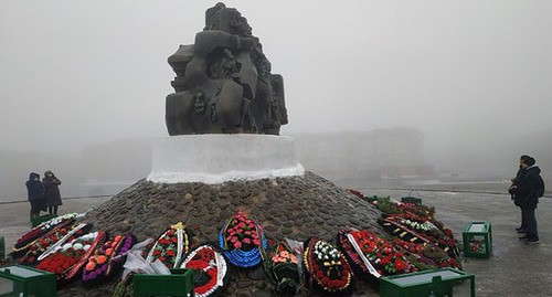 Жители Калмыкии почтили память жертв депортации. Элиста, 28 декабря 2021 г. Фото Бадмы Бюрчиева для "Кавказского узла"
