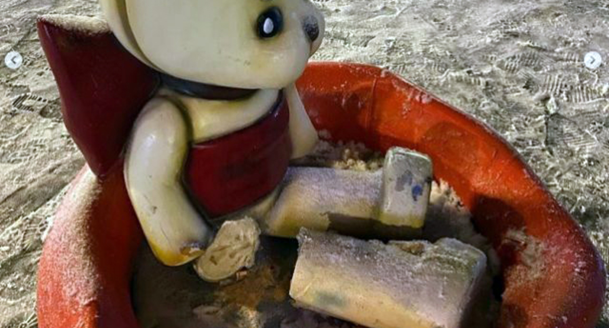 Поврежденые декорации во Владикавказе. Фото: пресс-служба администрации Владикавказа
