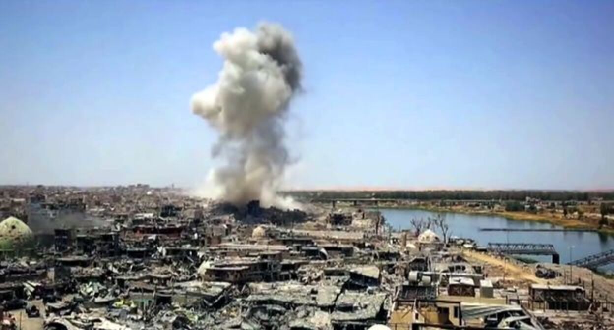 Боевые действия в Сирии. Стоп-кадр из фильма "Обманутые", YouTube канал "
Голос степи - Шоьл тавысы". https://www.youtube.com/channel/UC1eZmwSkAqmLdZ7Qrs_2PSg