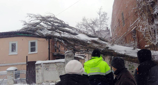 Последствия урагана в Ставрополе, 15 января 2022 года. Фото: пресс-служба администрации Ставрополя. https://ставрополь.рф/upload/iblock/bbd/krovlya.jpeg
