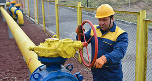 Сотрудник "Газпрома Армении". Фото Gazprom Armenia official site