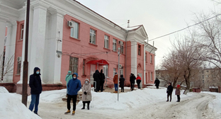 "Омикрон" вызвал нехватку вакцин и очереди в поликлиниках Волгограда