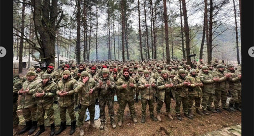 Бойцы чеченской армии. Скриншот видео https://www.instagram.com/stories/ya_pomoshnik_kra_95/2780830246003409492/