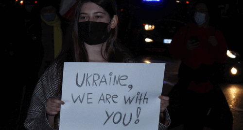 Участница акции в Тбилиси в поддержку Украины. Фото Инны Кукуджановой для "Кавказского узла"