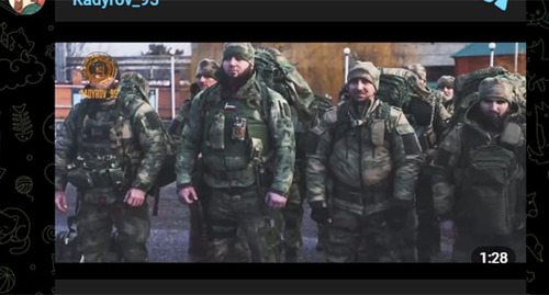 Добровольцы перед отправкой на Украину. Скриншот видео https://t.me/RKadyrov_95/1596