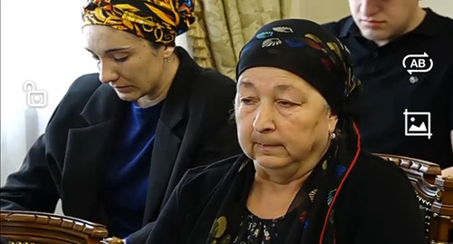 Родственники погибших на Украине. Скриншот видео https://t.me/Kokov_Kazbek/211