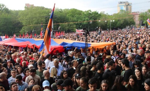 Митинг оппозиции в Ереване 1 мая 2022 года. Фото Тиграна Петросяна для "Кавказского узла".