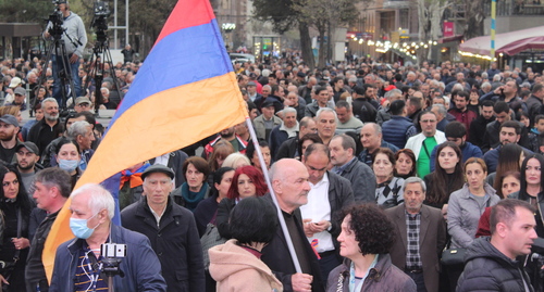 Участники акции оппозиции в Ереване. Фото Армине Мартиросян для «Кавказского узла»