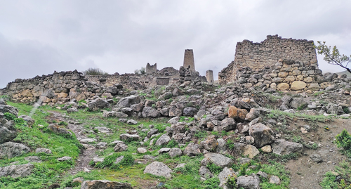 Руины Цмити привлекают туристов. Фото Эммы Марзоевой для "Кавказского узла"