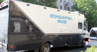 Спецтранспорт полиции в Ереване. Фото Тиграна Петросяна для "Кавказского узла"