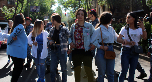 Участники протестной акции в Ереване. Фото Тиграна Петросяна для "Кавказского узла"
