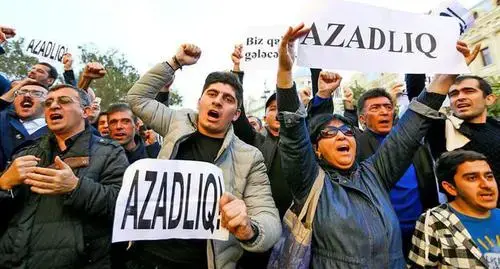 Активисты скандируют "Свобода!". март 2018 года.  Фото Азиза Каримова для "Кавказского узла"