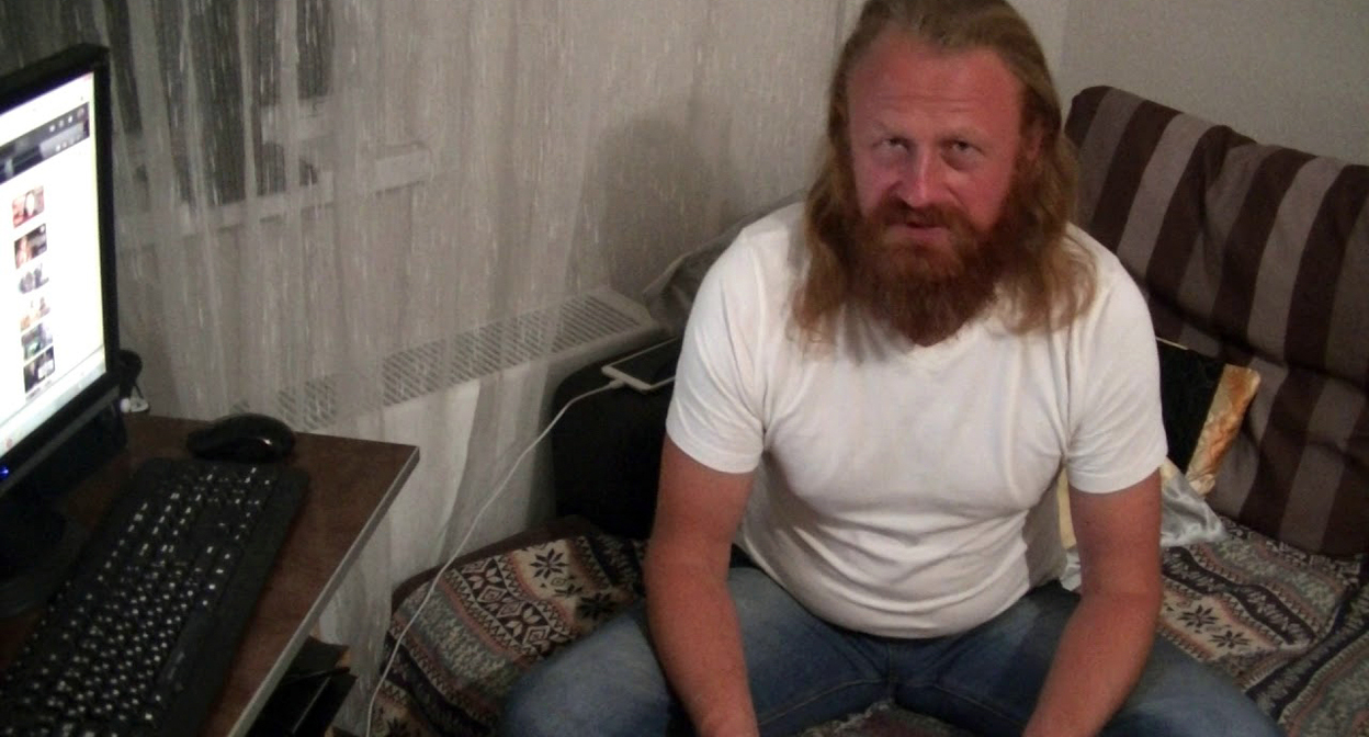 Бывший майор полиции Алексей Дымовский. Кадр  видео на канале в Youtube  РА ТВ Новороссийскhttps://www.youtube.com/watch?app=desktop&v=IYYW9ftKhw4