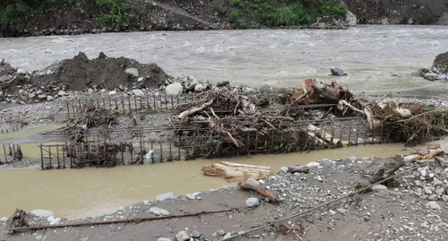 В результате обильных дождей из берегов вышла река Хеори – затопленными оказались автомобильные и сельские дороги. Фото Courtesy of Racha-Lechkhumi and Kvemo Svaneti Region Municipality