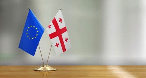 Флаги Грузии и ЕС. Фото: https://civil.ge