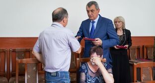 Вручение наград родным погибших на Украине жителей Северной Осетии. Фото: пресс-служба главы Северной Осетии http://alania.gov.ru/news/11100