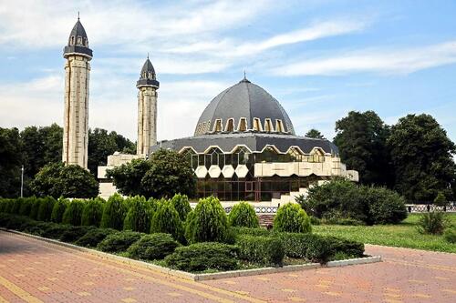 Центральная мечеть Нальчика. Фото: пресс-служба главы Кабардино-Балкарии https://t.me/Kokov_Kazbek/680