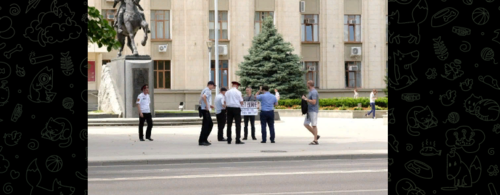Силовики задержали краснодарца Александра Аксенова. Скриншот видео https://t.me/ovdinfolive/11407