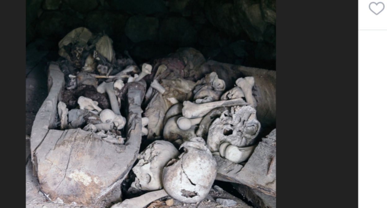 Фото, сделанное в "Городе мертвых". Скриншот публикации в сообществе "На дальней станции сойду" https://vk.com/wall-190564528_379508